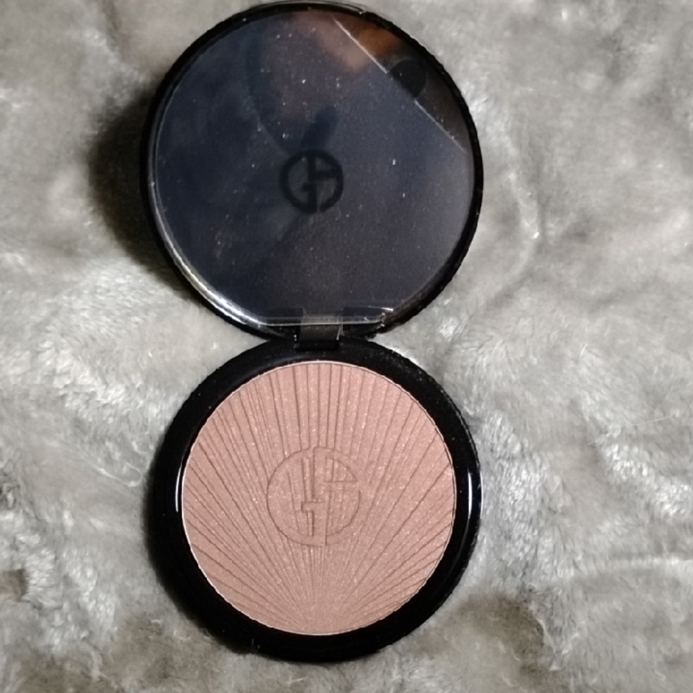 Giorgio Armani Luminous Silk Bronzer — Shade 120